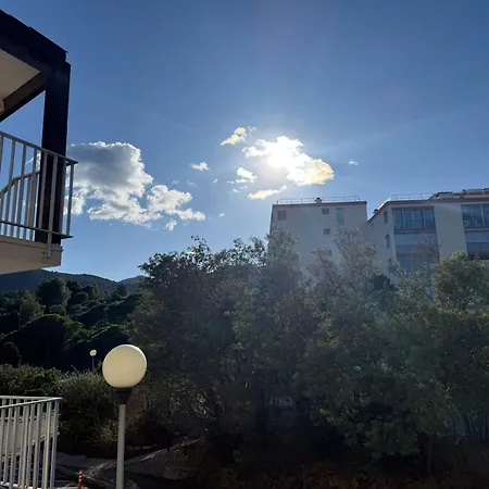 T2 Avec Terrasse Et Wifi - Fr-1-309-259